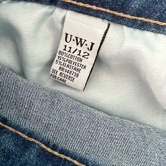 ❌$10❌🆕 A.W.J Distressed Stretch Jeans - Picture 5 of 7